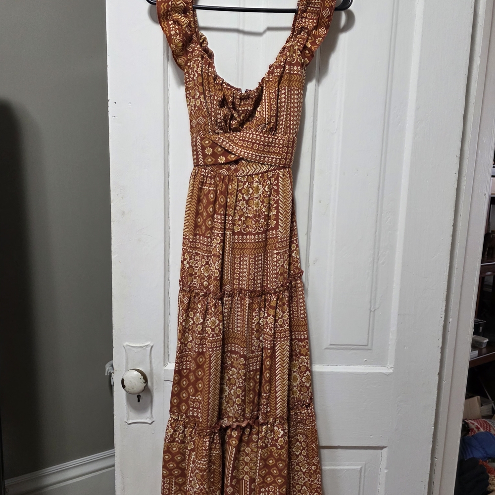 Beautiful Flowery Maxi Dress